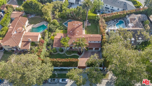 Building Photo - 221 S Beverly Glen Blvd