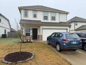 Building Photo - 4 Bed, 3.5 Bath Home in Bryan for March Move In!