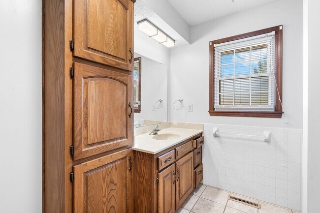 Building Photo - All-Brick Beauty on a Quiet Cul-de-Sac Nea...