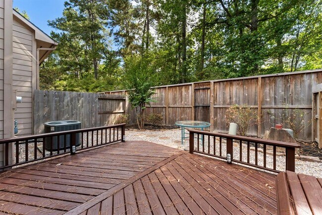 Building Photo - 46 Alderon Woods Pl