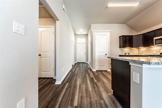 Building Photo - 8224 Tourmaline Wy