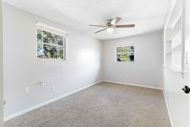 Building Photo - 1116 Eden Dr