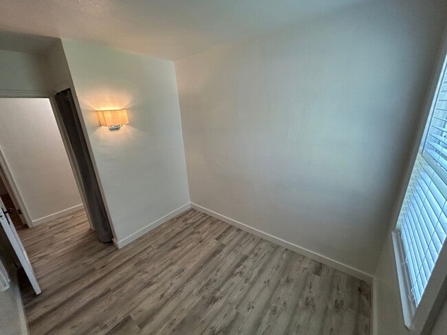 Building Photo - Cute 3 Bed, 1 Bath Home in Sunset Hill!