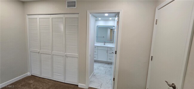 Building Photo - 115 Georgetown Blvd