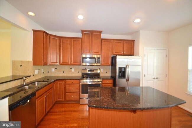 Building Photo - 42618 Drazenovich Epoch Ter