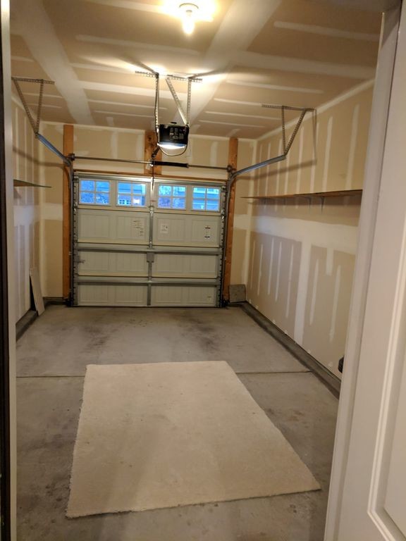 Building Photo - 214 Brier Crossings Loop