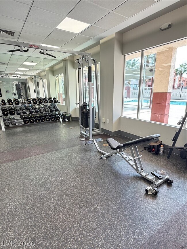 Building Photo - 87 E Agate Ave