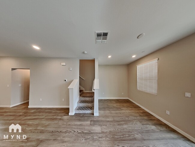 Building Photo - 1502 Cherry Cir