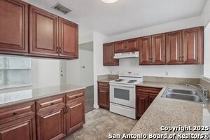 Building Photo - 345 Cypress Fox Dr