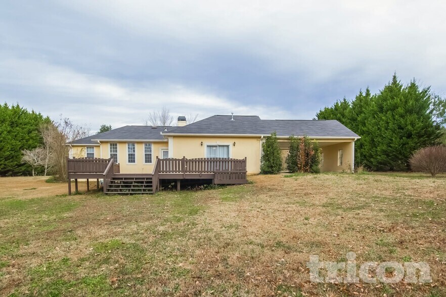 Building Photo - 7075 Wallace Tatum Rd