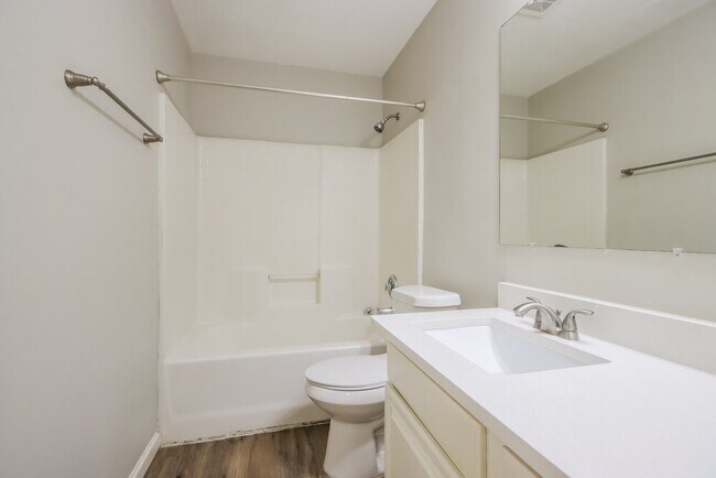 Building Photo - 26126 Cypresswood Dr