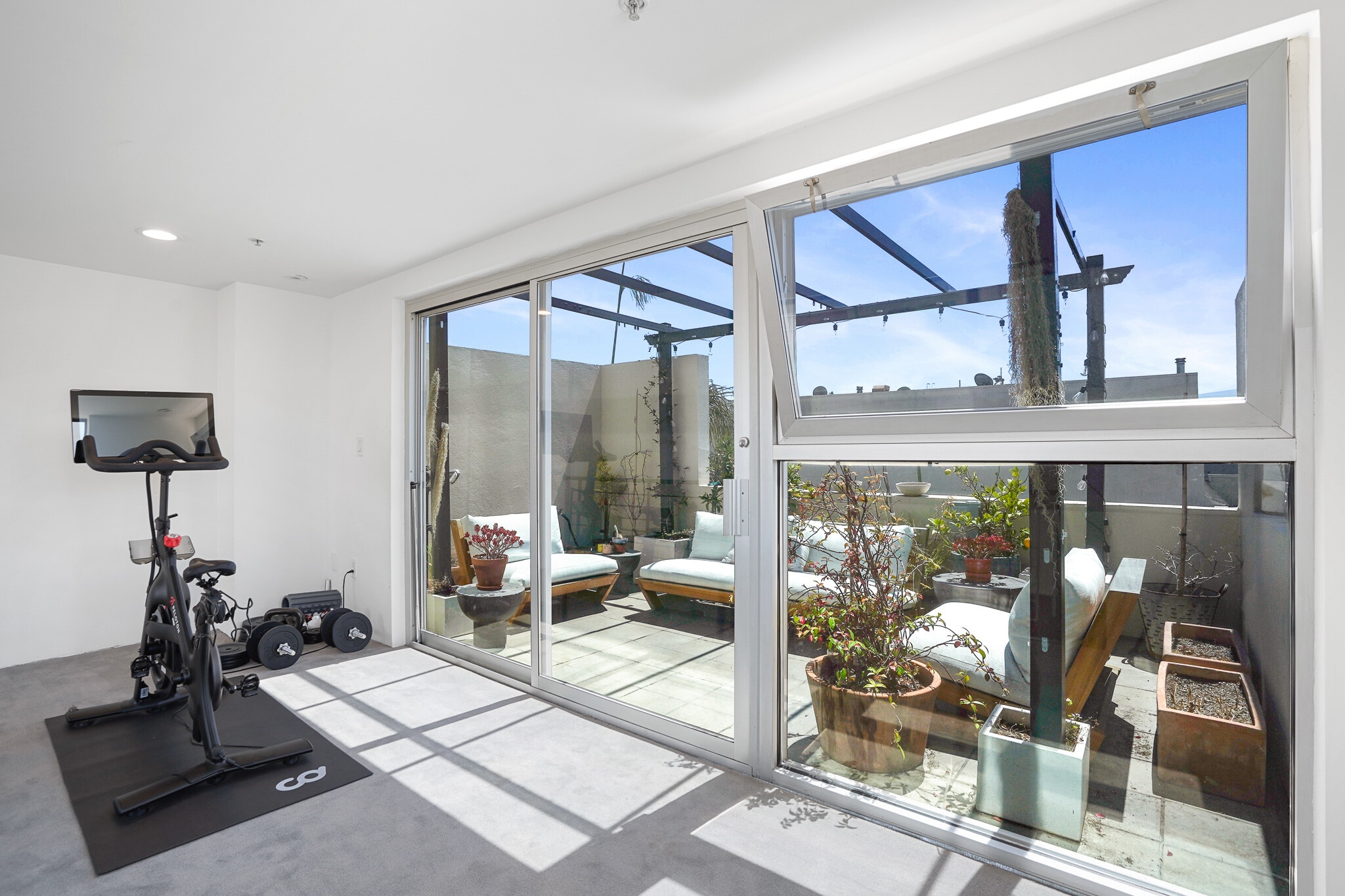 Master Bedroom Loft - 712 Bryant St