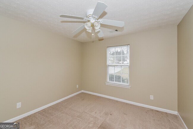 Building Photo - 258 Red Maple Way