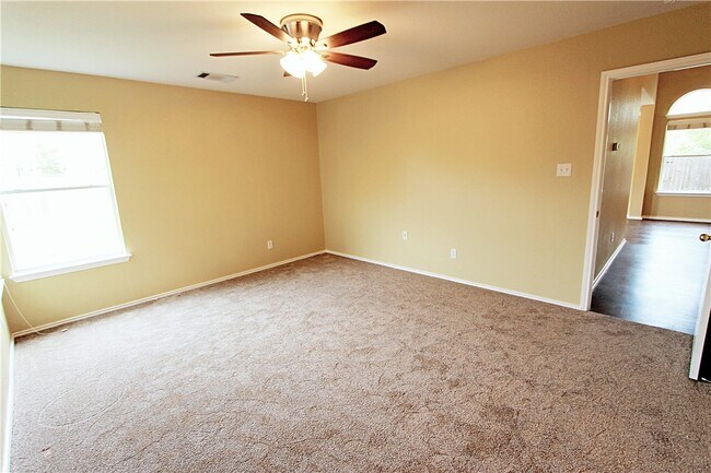 Building Photo - 14401 Mowsbury Dr
