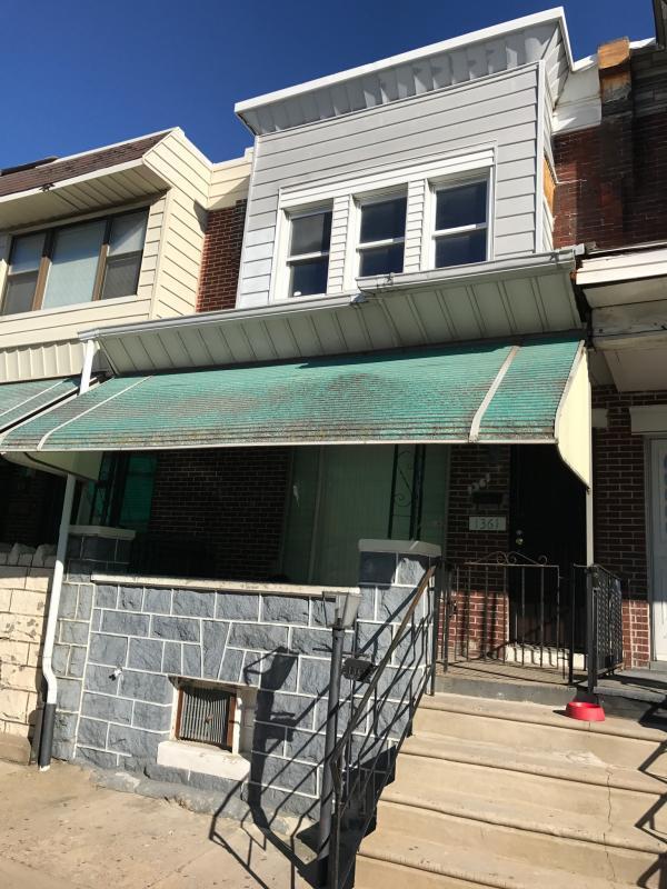 Building Photo - 1361 E Carey St