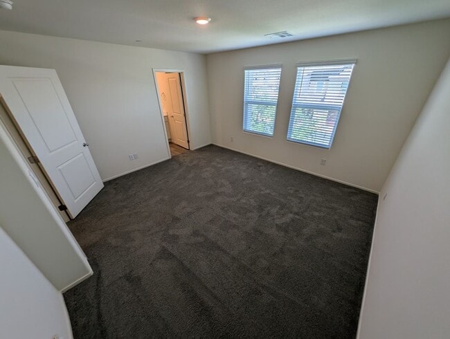 Building Photo - 4820 Orchid Rdg Ave