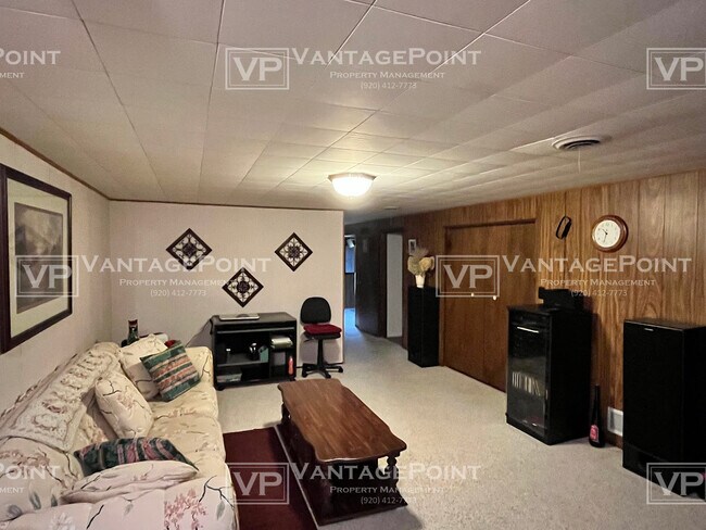 Building Photo - 2333 Canter Ln