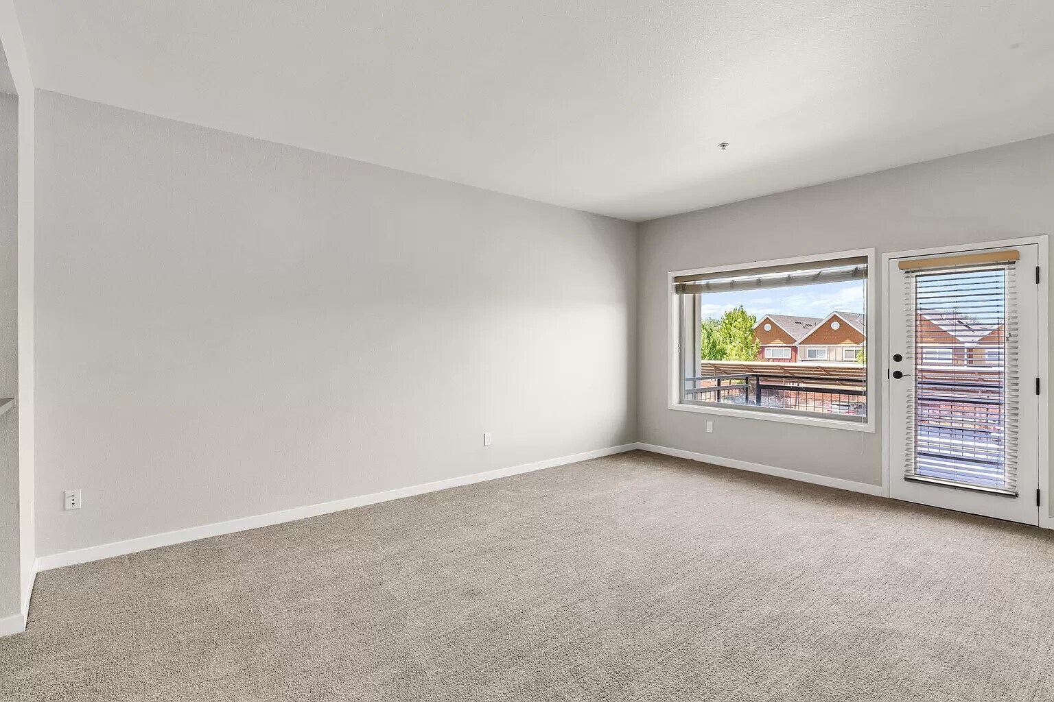 Building Photo - 1127 Broadway St NE