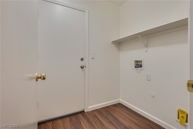 Building Photo - 4033 Baxter Peak St