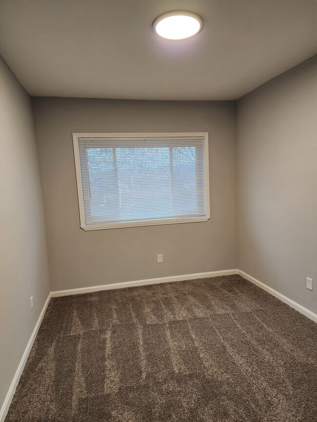 Building Photo - 3948 Murray Ave