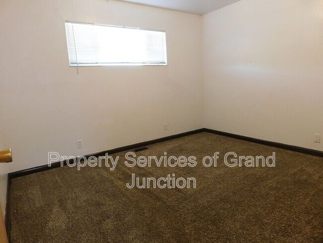 Building Photo - 1301 N 3rd St