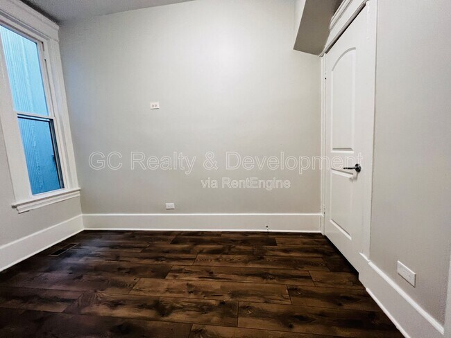 Building Photo - 6401 S Eberhart Ave