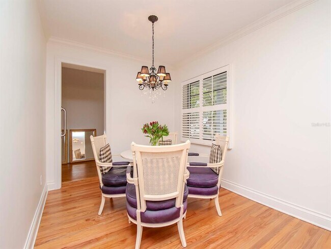 Building Photo - 2607 W Jetton Ave