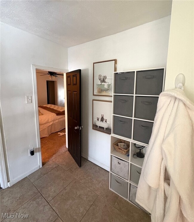 Building Photo - 3915 John Ave