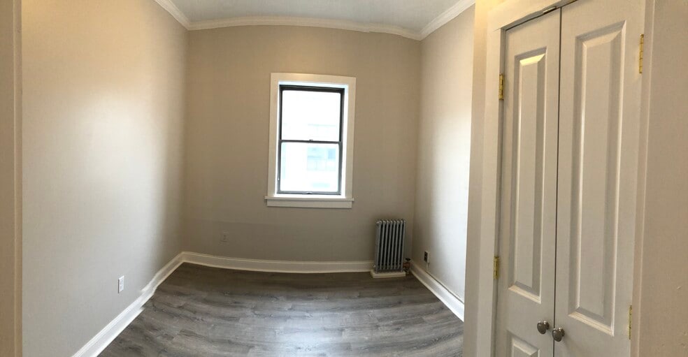 bedroom - 4 Elm St