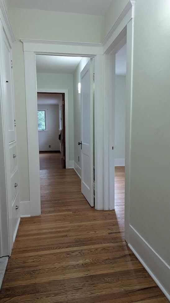 Building Photo - 266 Crestwood Ave