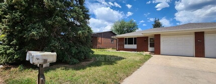 Building Photo - 1607 Larch St