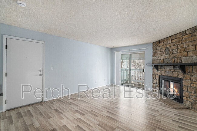 Building Photo - 14424 E Colorado Dr