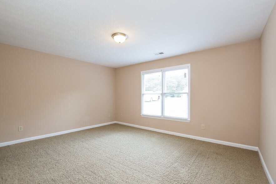 Building Photo - 350 Anna Ave