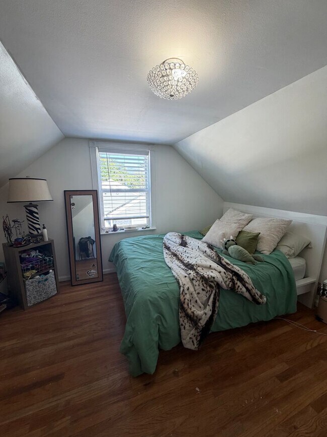 Building Photo - GORGEOUS Salt Lake City Home!!!