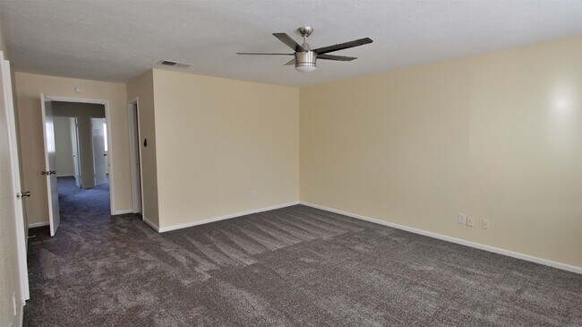 Building Photo - 15312 Gorham Dr