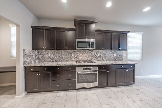 Building Photo - 3555 Encino Ave