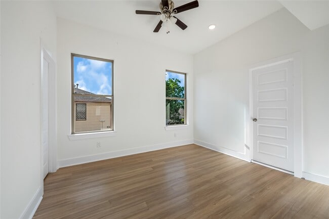 Building Photo - 5623 Eskridge St