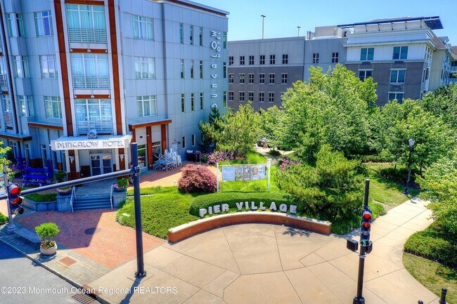 Building Photo - 57-61 Brighton Avenue Unit 301