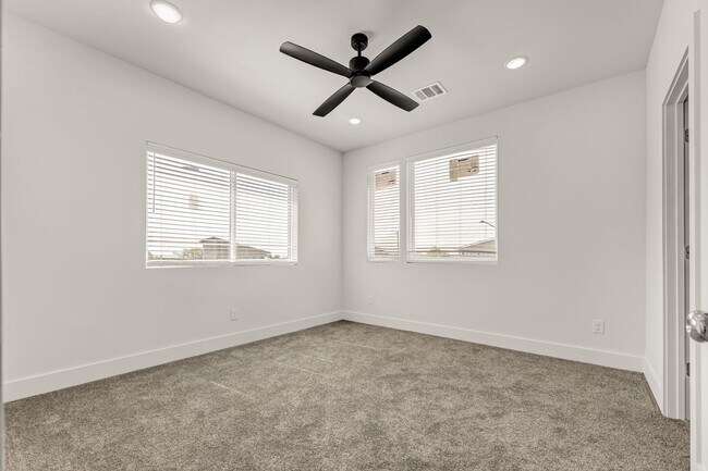 Building Photo - 3006 Alpha Wolf Ct