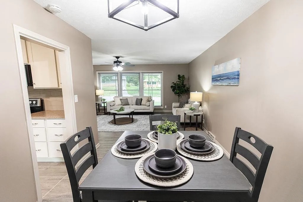 Building Photo - 2535 Saint Thomas Dr