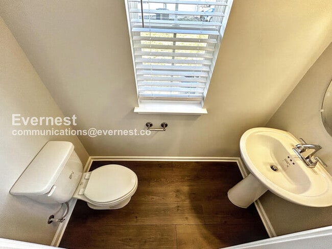 Building Photo - 246 Tara Ct