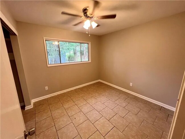 Building Photo - 3 BD/ 1 BA Home for Rent in Mobile