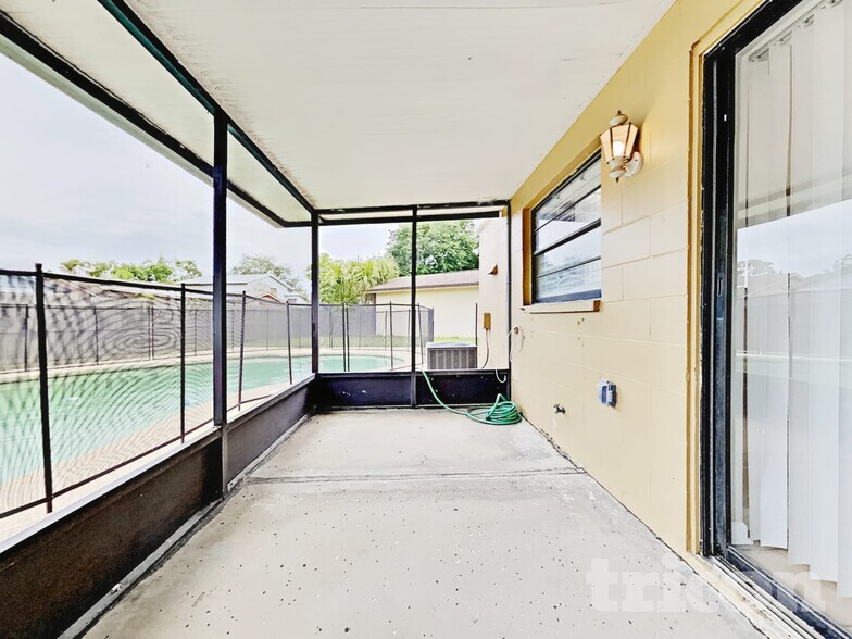 Building Photo - 5008 Dollarway Ct