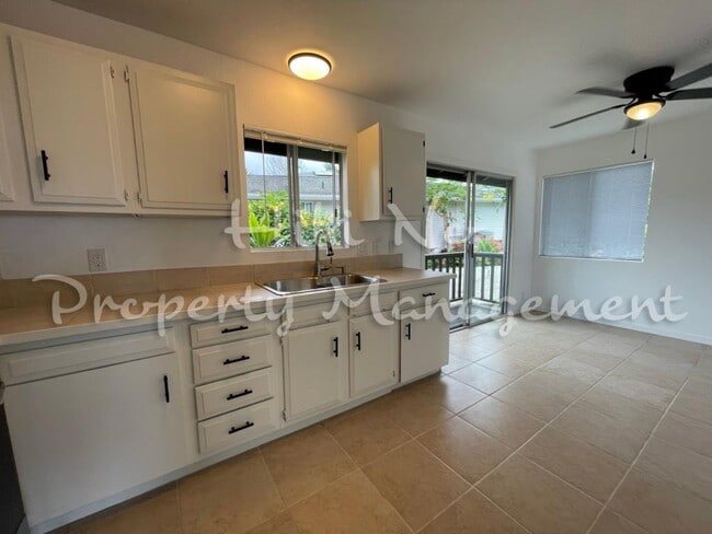 Building Photo - 73-4339 Iliili St