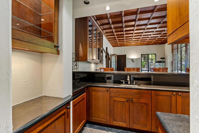 Building Photo - 5321 Alta Canyada Rd