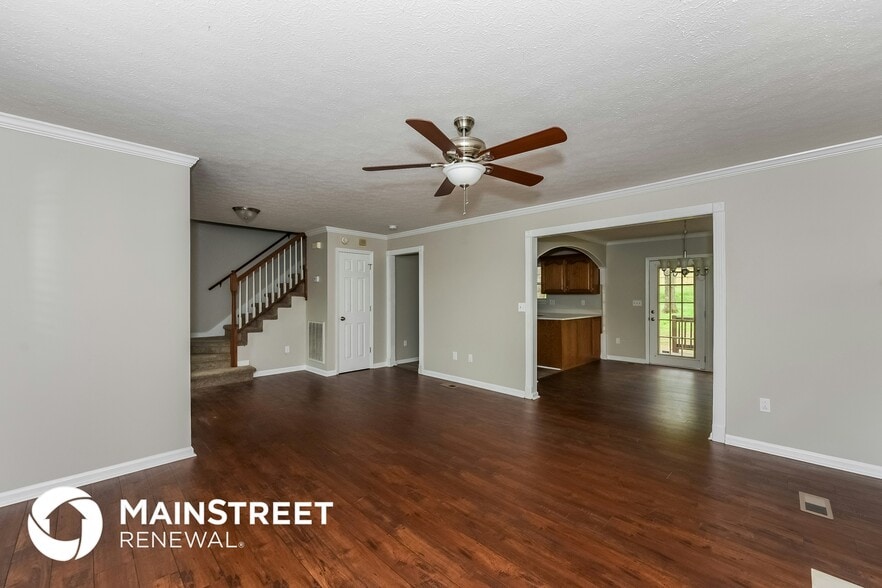 Building Photo - 102 Bentree Ct