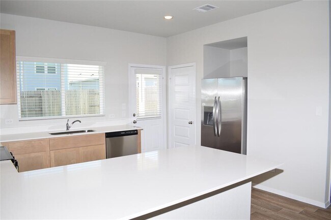 Building Photo - 2705 Towy Rd