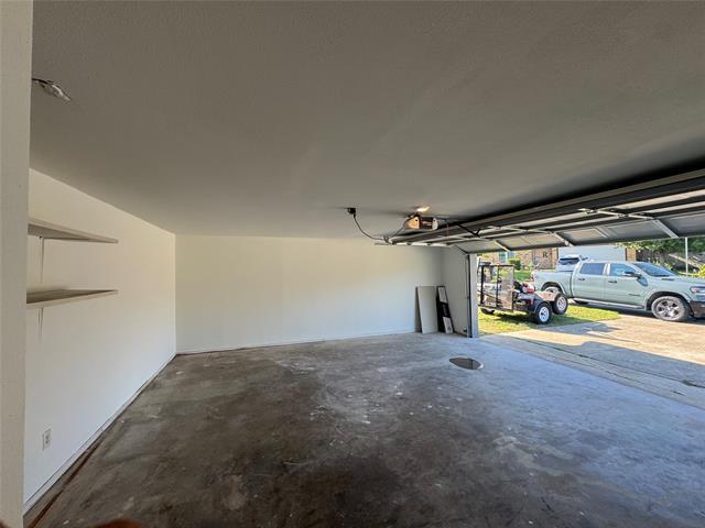 Building Photo - 9750 Camfield Rd