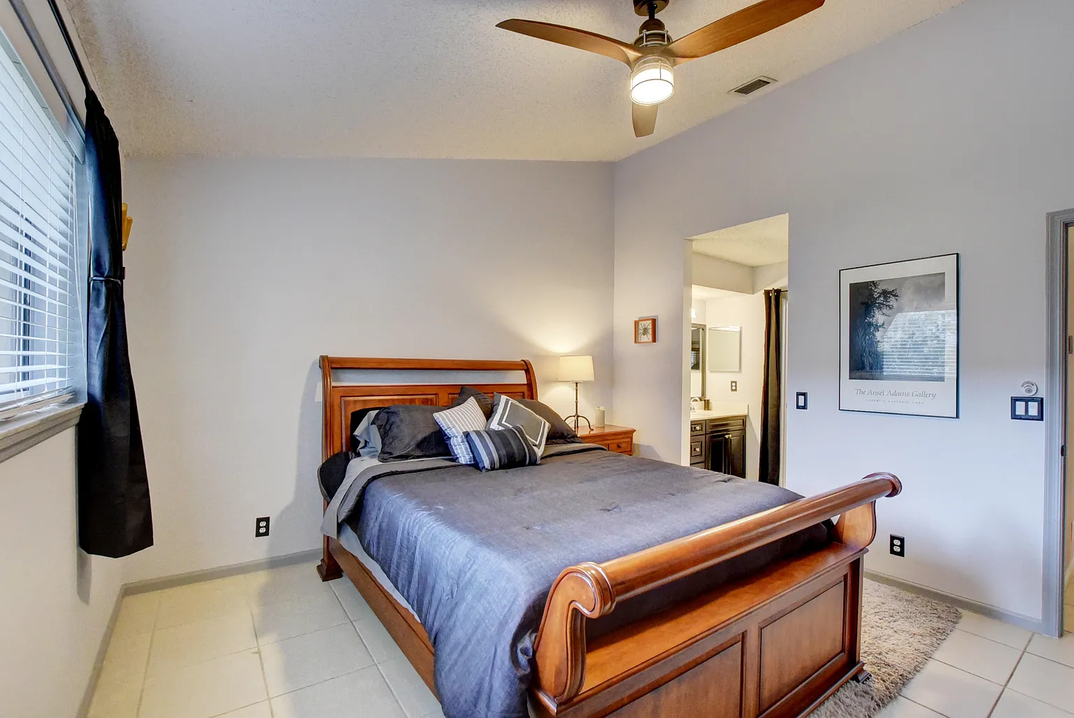 Building Photo - 16 Via de Casas Sur