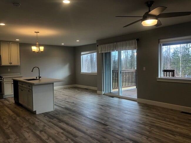Building Photo - 222 W Celtic Cir